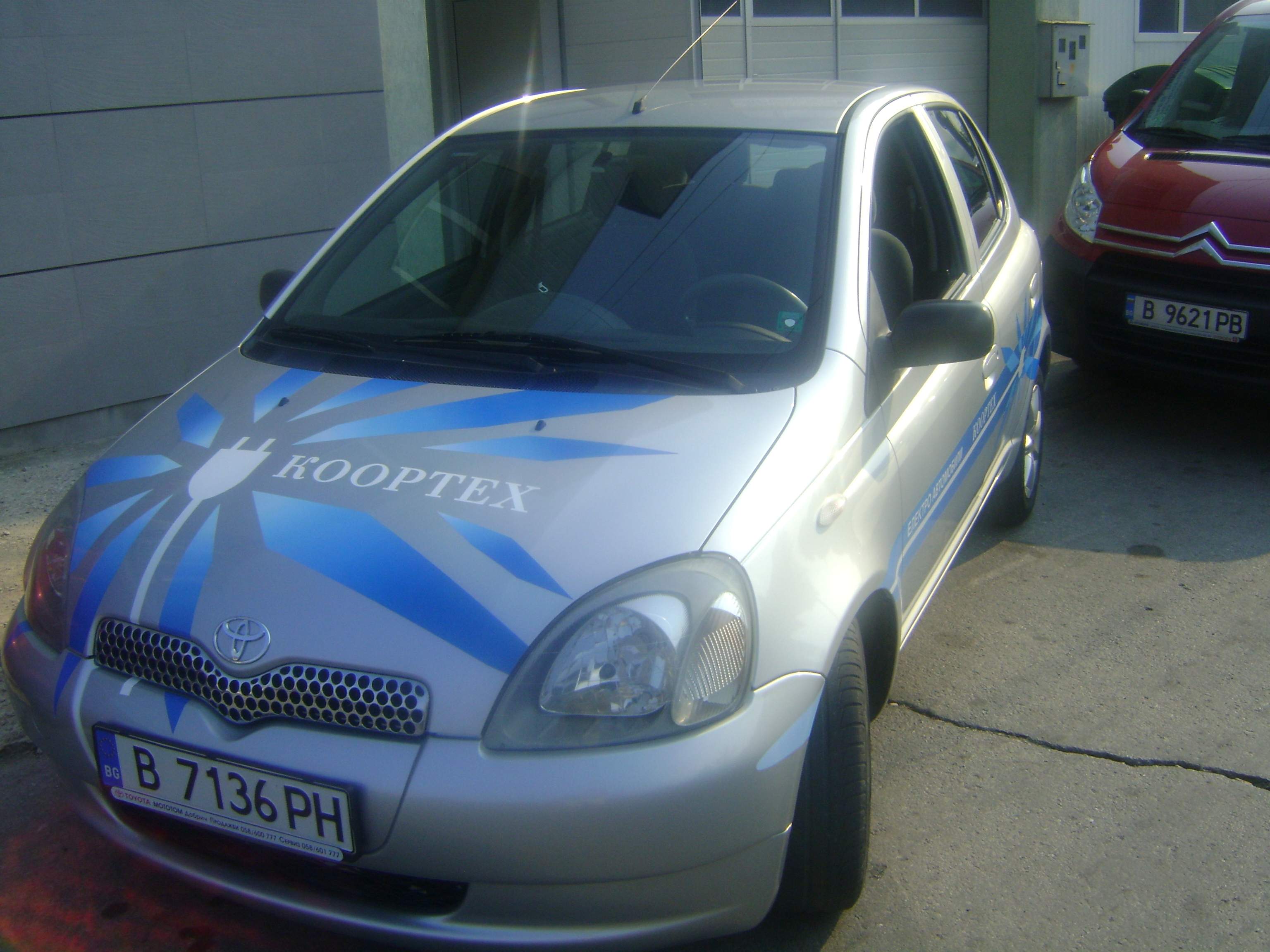 yaris_electric003.JPG