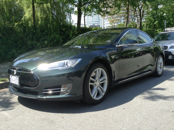 Tesla-S